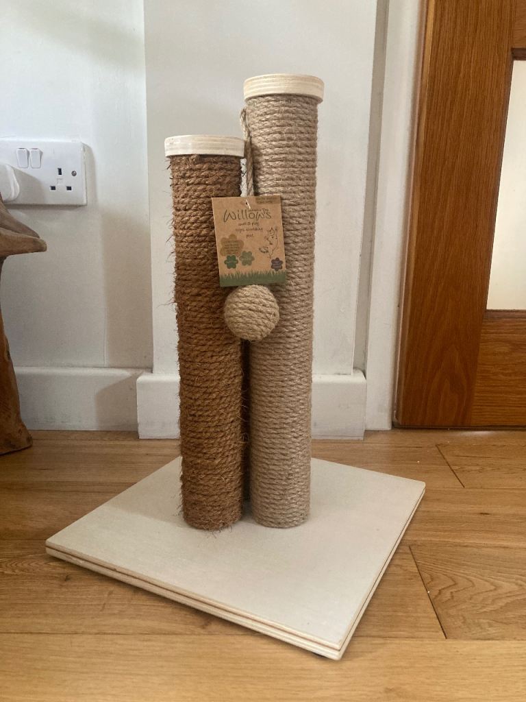 Cat Scratching Post 