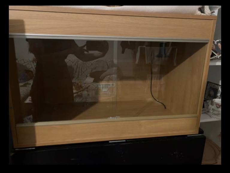 image for Reptile enclosure 