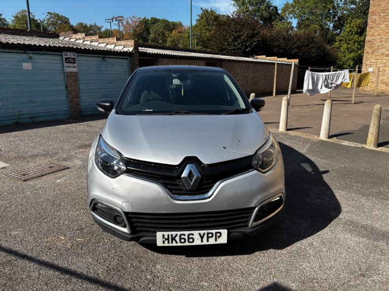 Renault, CAPTUR, Hatchback, 2016, Manual, 1461 (cc), 5 doors