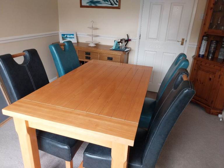 Dining Table and 4 Chairs