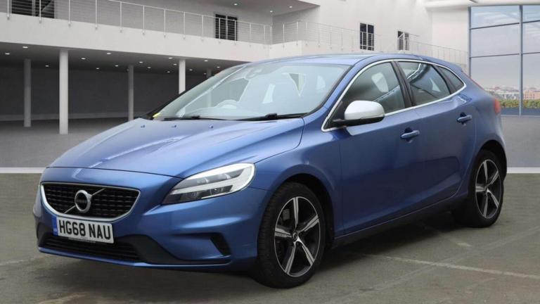 2018 Volvo V40 T2 [122] R DESIGN Nav Plus 5dr Geartronic HATCHBACK PETROL Automatic