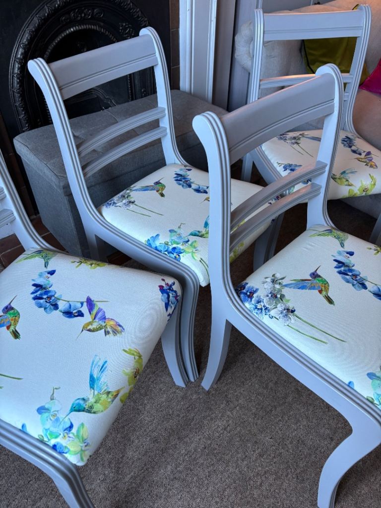 image for 4 Gorgeous Dining Chairs