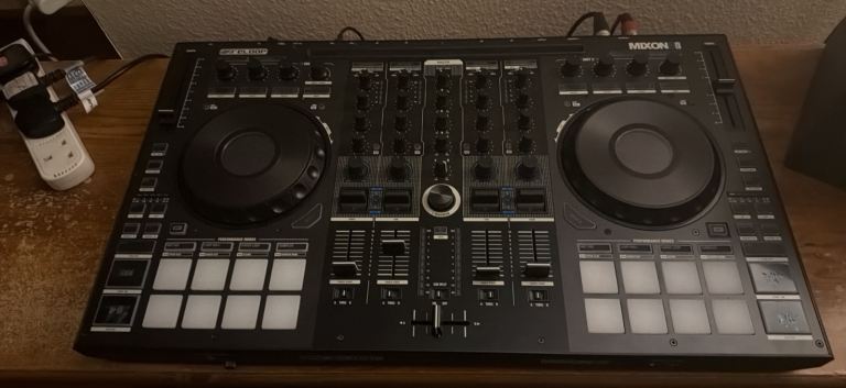 Reloop mixon 8 pro 