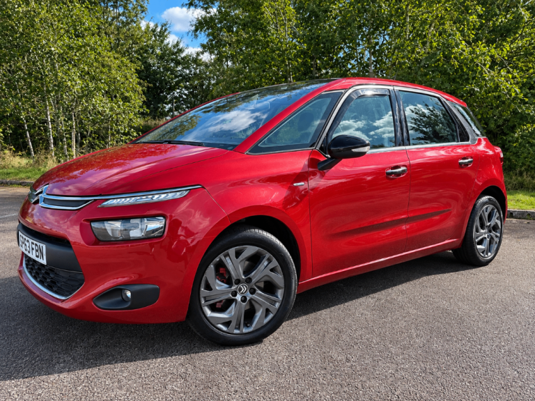 Citroen C4 Picasso 1.6 e-HDi Exclusive | £20 Tax | 70MPG | Nav + Camera