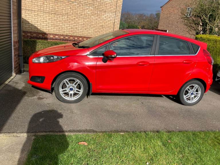 Ford, FIESTA, Hatchback, 2014, Manual, 1241 (cc), 5 doors