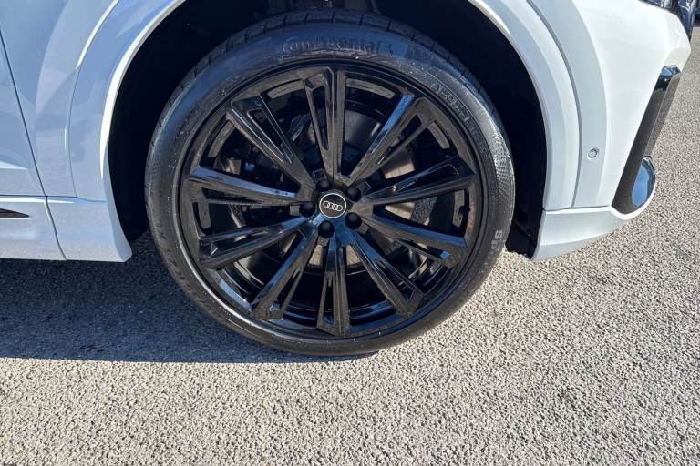 2025 Audi SQ8 4.0 TFSI V8 Black Edition Tiptronic quattro Euro 6 (s/s) 5dr SUV Automatic