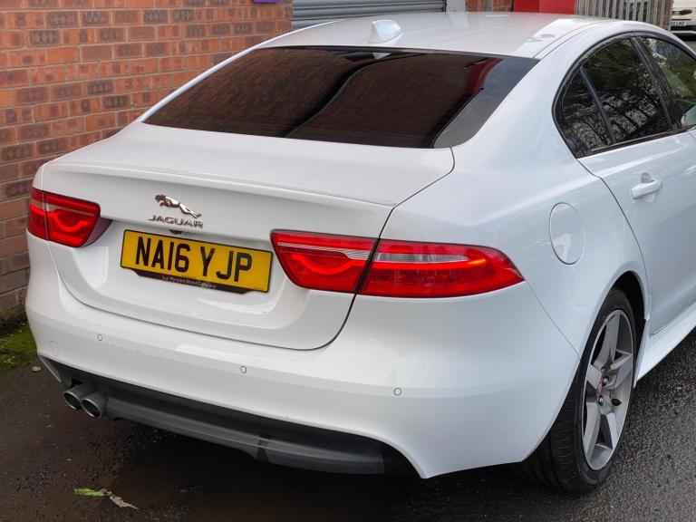 2016 Jaguar XE 2.0d R-Sport Auto Euro 6 (s/s) 4dr SALOON Diesel Automatic