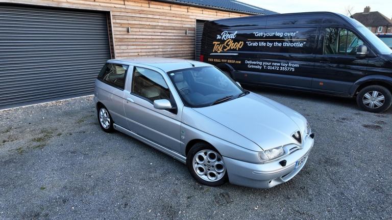 Alfa Romeo 145 Cloverleaf 16v Momo Leather 68k,upgraded discs ,sports exhaust 