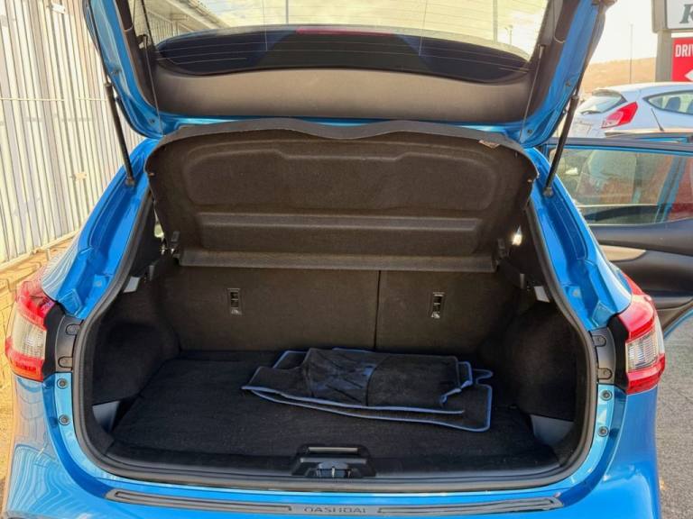 2017 67 NISSAN QASHQAI 1.6 DCI TEKNA SUV 5DR DIESEL MANUAL 4WD EURO 6 (S/S) (130