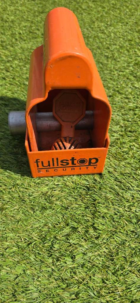 Fullstop / Saracen Ultra Hitch Lock