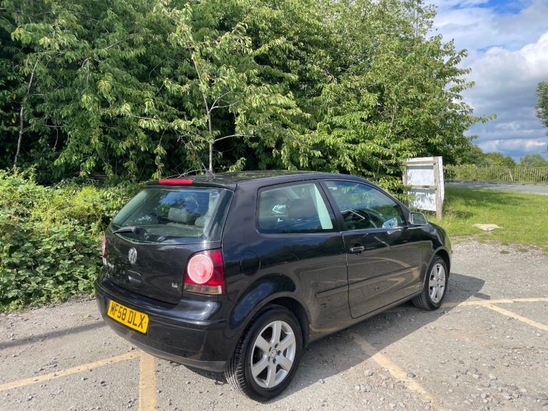 VW POLO 1.4 MATCH 58 REG BLACK SERVICE HISTORY MOT NOVEMBER 3RD LADY OWNER LOW INSURANCE 45+MOG