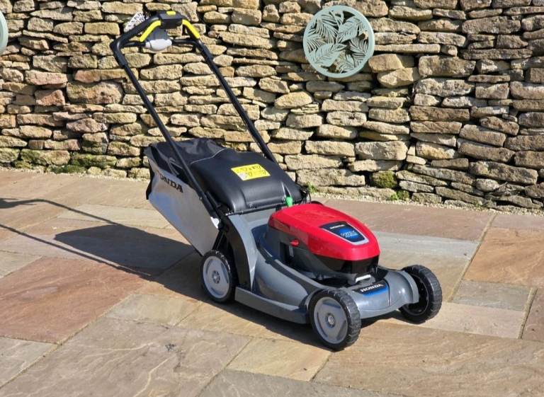 Honda HRX476XB Battery Lawnmower