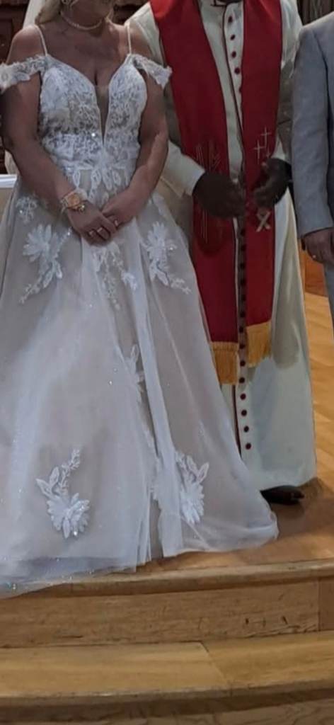 Stunning  wedding dress 