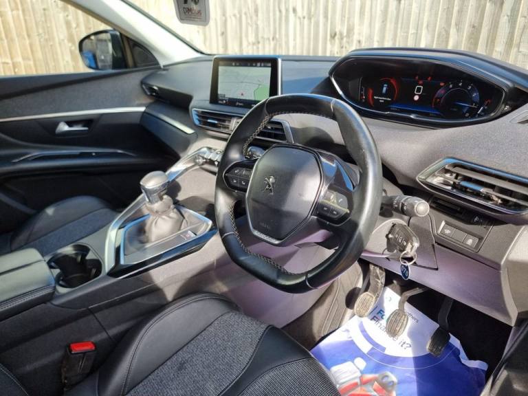 2020 Peugeot 3008 1.2 PureTech Allure SUV 5dr Petrol Manual Euro 6 (s/s) (130 ps) HATCHBACK Petro...