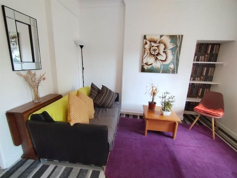 One bedroom flat in Grange /Causewayside area