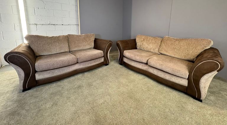 DFS 3 / 3 seater sofa set DELIVERY AVAILABLE! 
