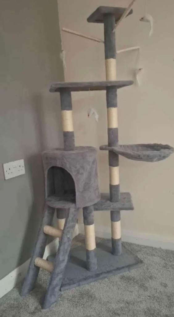 Grey beige Multi-Level Cat Tree with Scratching Posts and Hammock