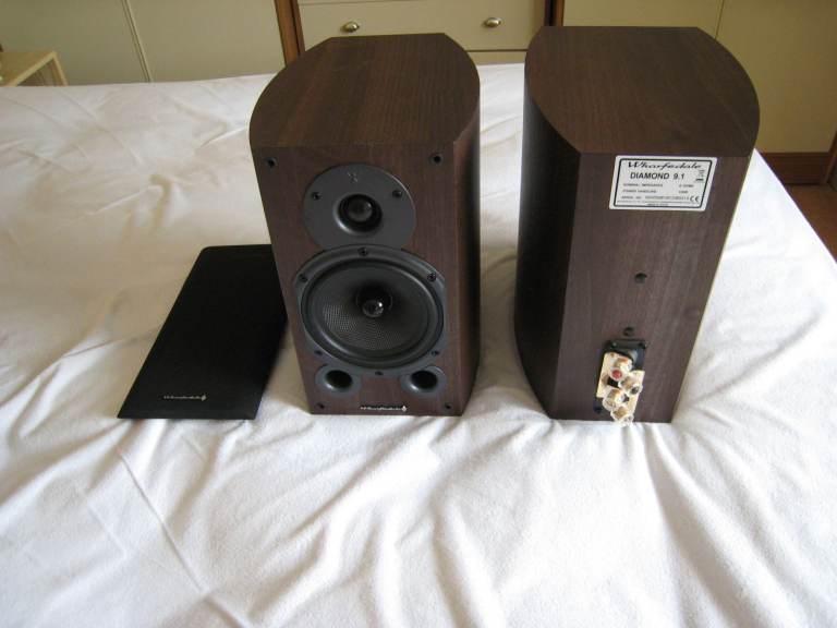 Wharfdale Diamond 9.1 speakers / pair.