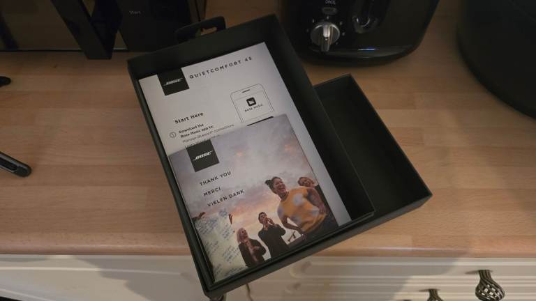 BOSE Quiet Comfort QC45 in original box and instructions