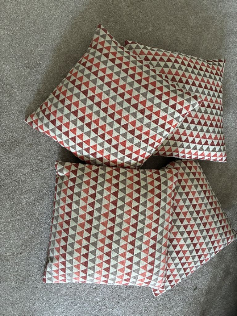 4 sofa cushions - M&S