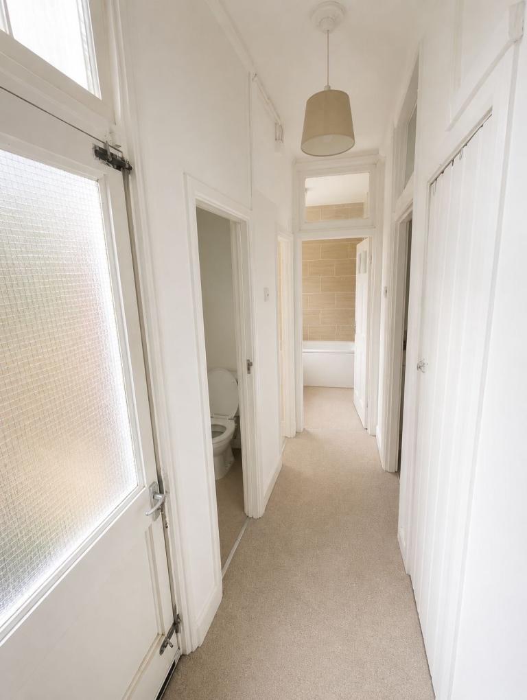 1 bed studio flat in Battersea 