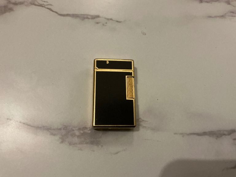 Gold-plated Lighter with Black Lacquer Finish by Japan Made