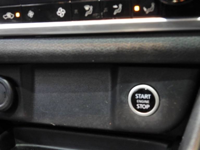 2023 73 NISSAN QASHQAI 1.3 DIG-T MHEV N-CONNECTA SUV 5DR PETROL HYBRID MANUAL EU