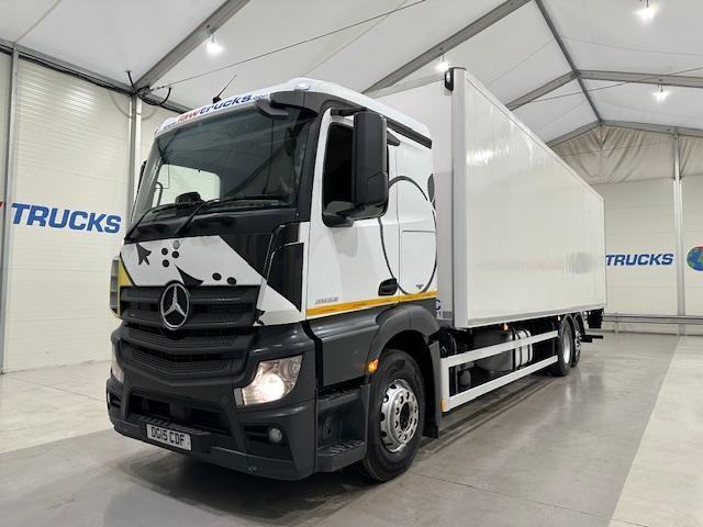 Mercedes Actros 2533 Sleeper Cab Fridge Box 