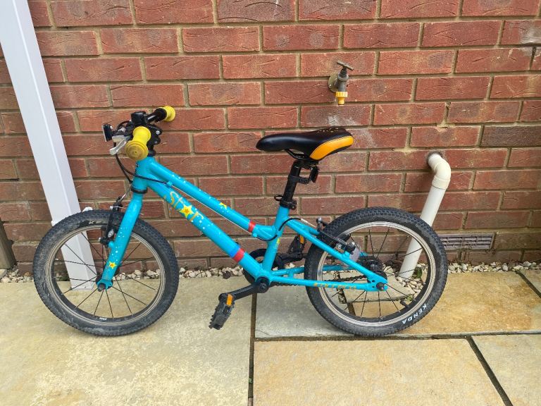 Child’s 16” bicycle - Halfords ‘Star’