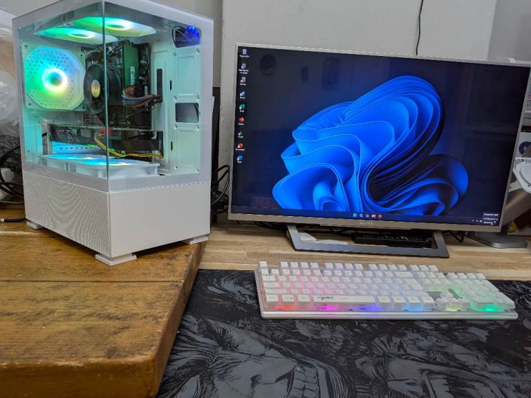 GAMING PC MSI I5 7400 GTX 1060 6GB 128GB SSD 500GB HDD 16GB RAM 24" MONITOR GTA COD FORTNITE