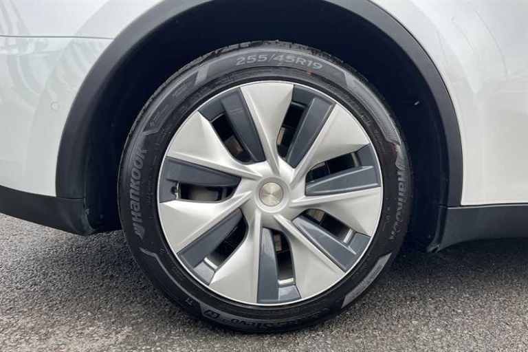 2022 Tesla Model Y Long Range AWD 5dr Auto MPV ELECTRIC Automatic