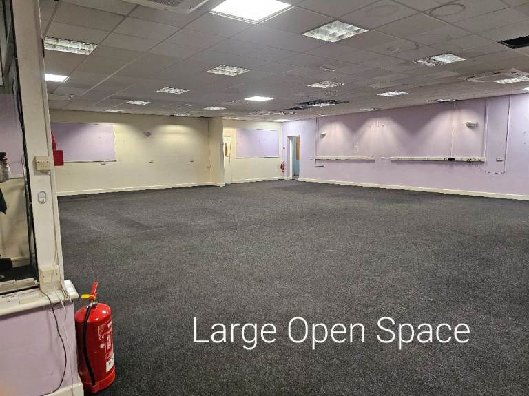 Ground floor commercial unit 4500ft2