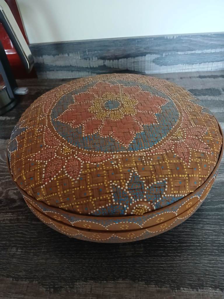 Lidded basket 