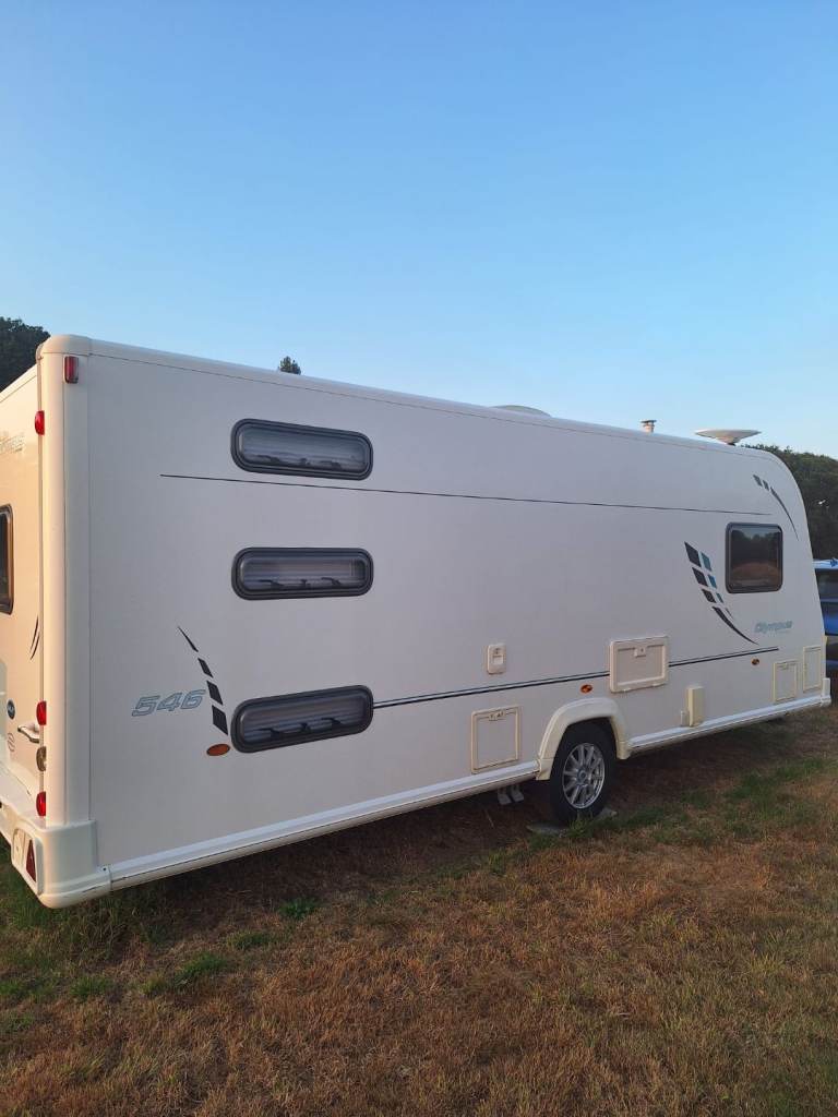 Bailey Olympus 546 Triple Bunk + Air Awning Vango