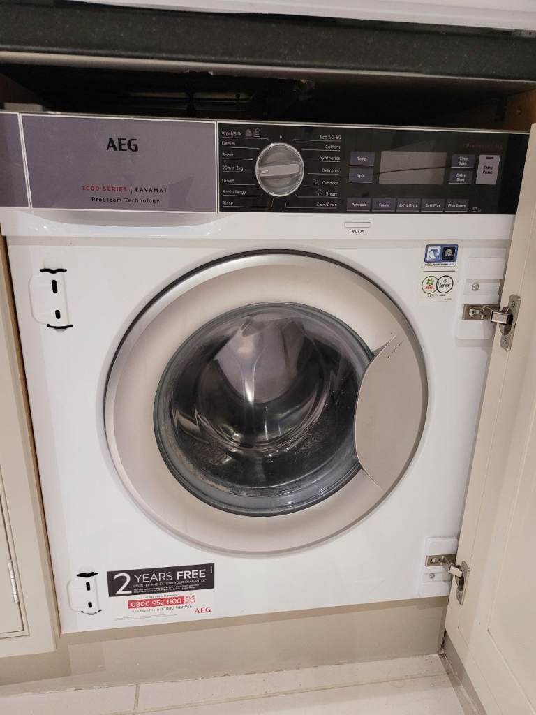 AEG L7FE7261BI 7000 Prosteam® Integrated 7kg Washing Machine White RRP £579