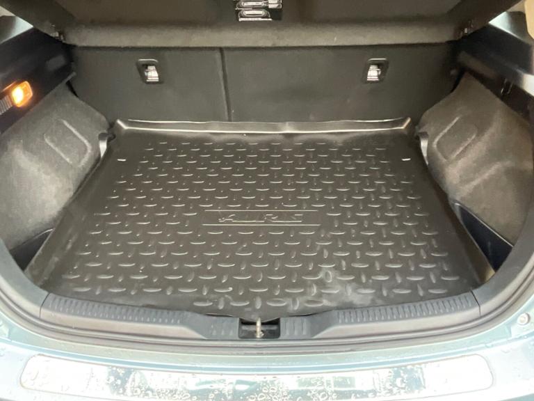 2013 Toyota Auris 1.6 V-Matic Icon 5dr HATCHBACK Petrol Manual