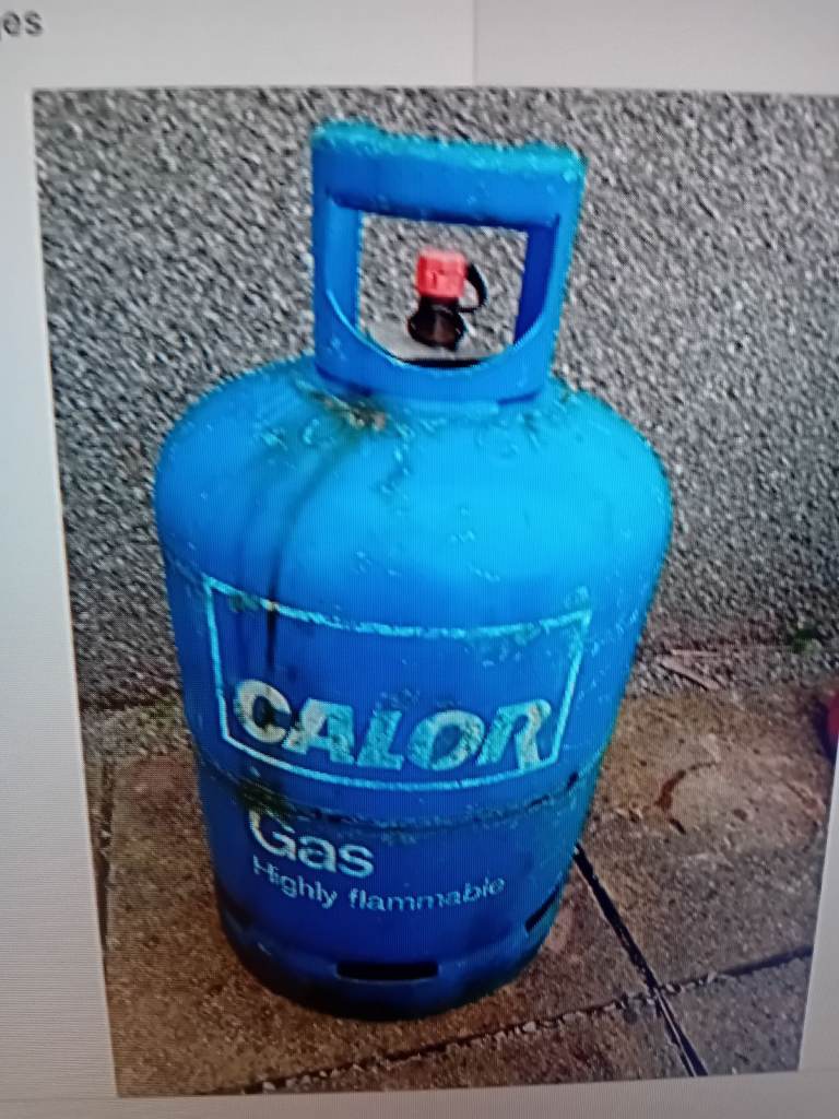 GAS BOTTLE BLUE, CALOR BUTANE 15KG EMPTY CF39 8DG £10