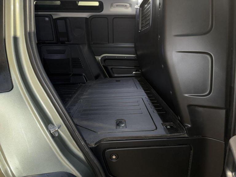 2023 Land Rover Defender 3.0 D250 Hard Top Auto PANEL VAN DIESEL Automatic