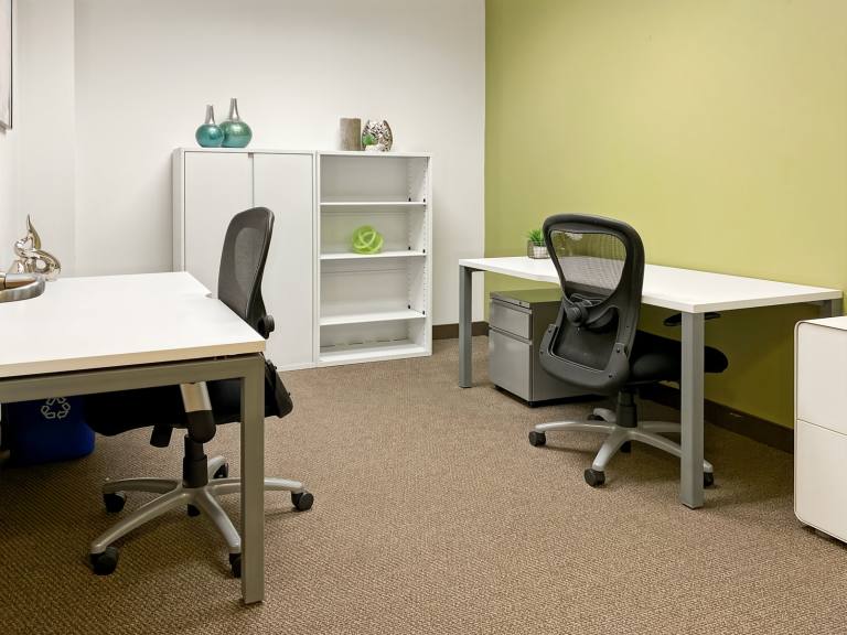 Gloucester - GL1 2NE \ Private Office for 2 Workstations