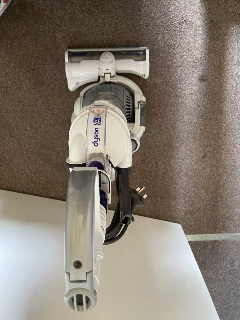 Dyson dc24