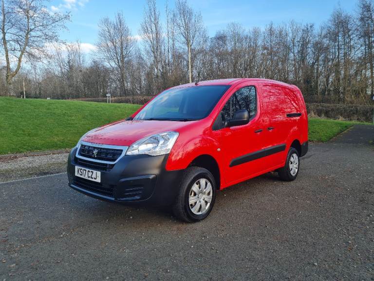 ⭐️ PARTNER LWB . ONLY 46K MILES . ULEZ ✅️ . 1 OWNER . FSH . LONG MOT ⭐️