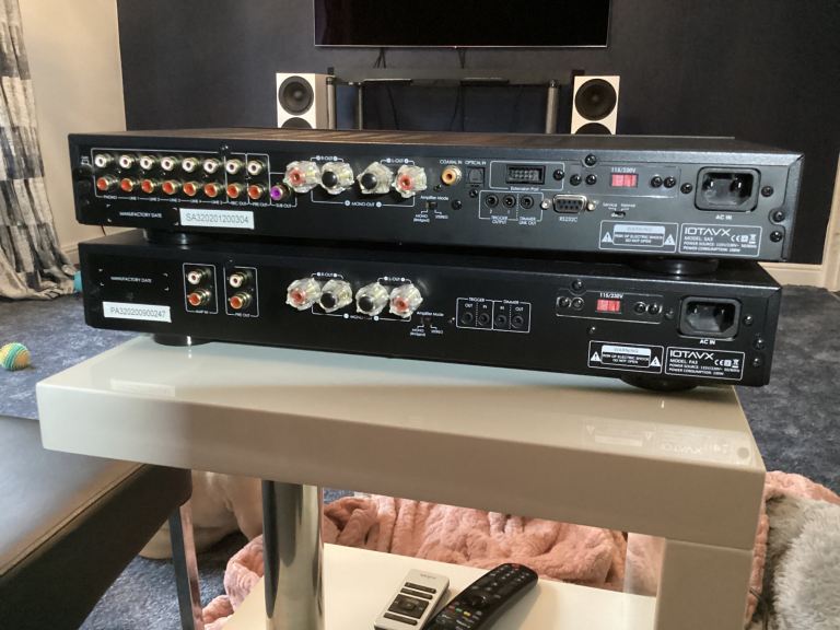 IOTAVX SA3 Pre amplifier and IOTAVX PA3 Power amplifier 