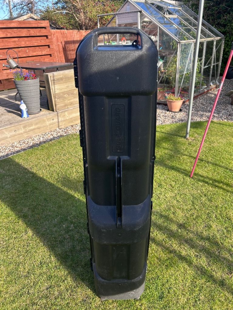 Golf Guard Hard Travel Case for Golf Clubs– Black, Good Condition