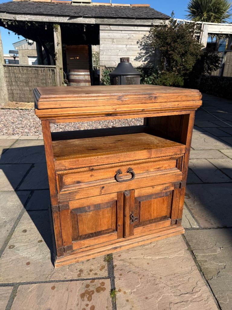 Handmade in Mexico, Mexican pine swivel top TV unit 