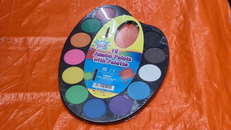 Art box 12 Jumbo Paints with Palette