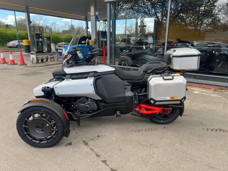 2025 Can-Am Spyder Canyon XT 1330cc 6 speed semi automatic trike EX Demo