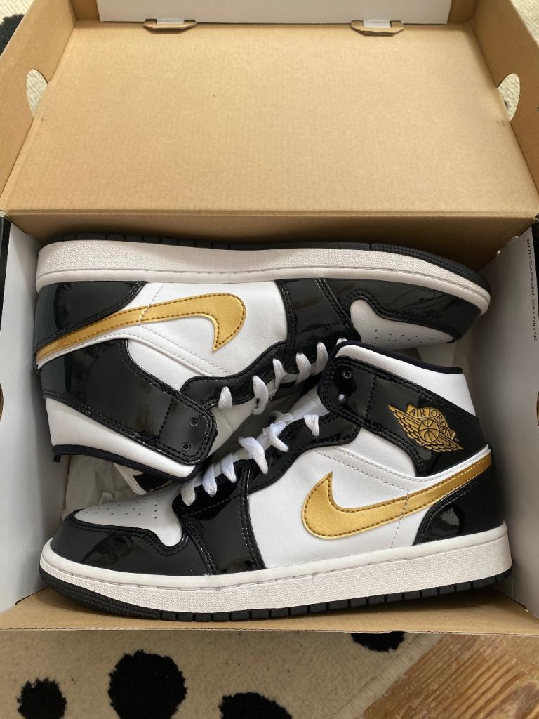 Nike Air Jordan 1 Mid SE Trainers - Black/Gold/White, UK 8