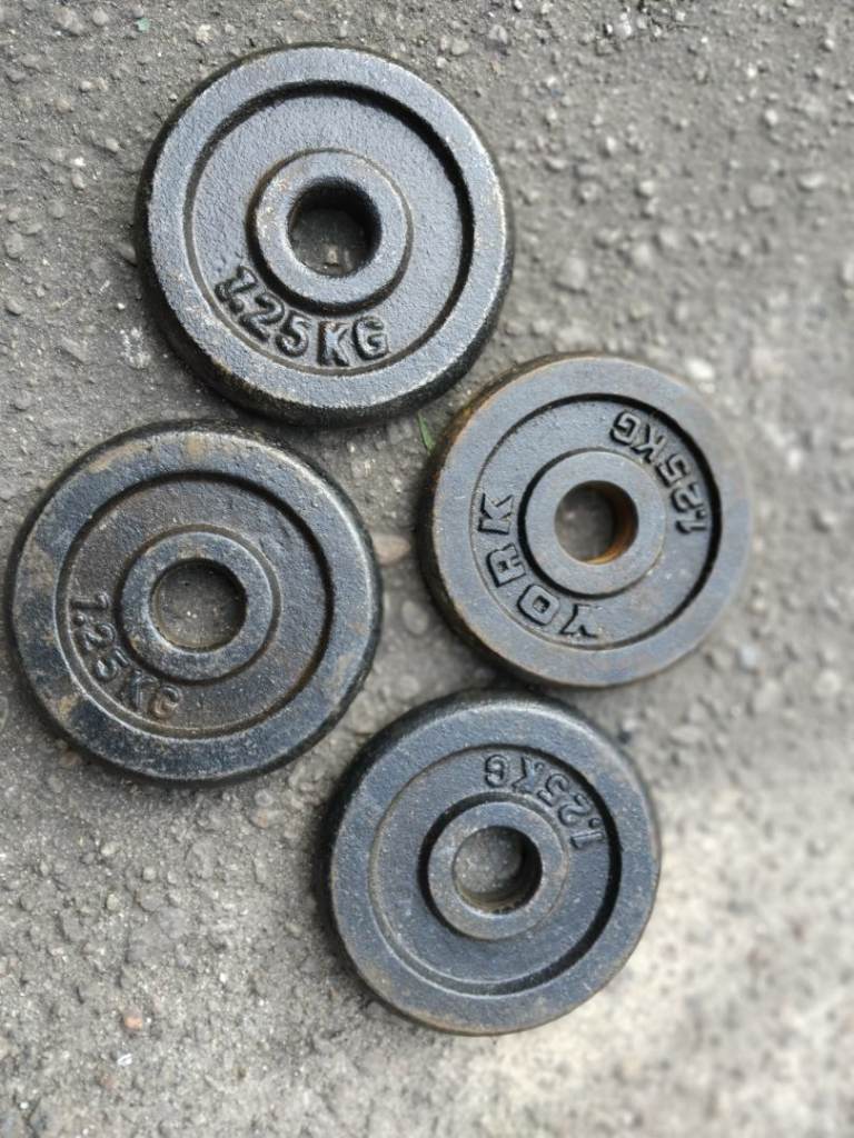 Various iron cast weights