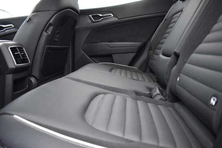 2025 Kia Sportage 1.6T Plug In Hybrid Gt Line S Suv 5dr Petrol Auto Awd Euro 6 (s/s) (241 Bhp EST...