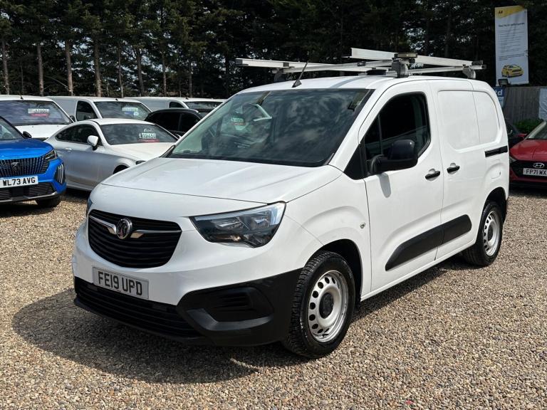 2019 Vauxhall Combo 2300 1.6 Turbo D 100ps H1 Edition Van PANEL VAN DIESEL Manual